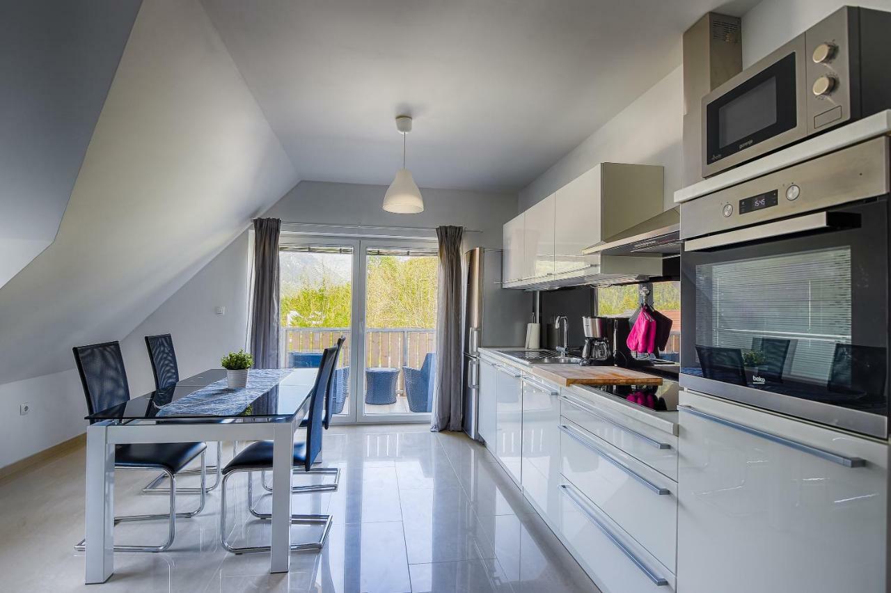 Apartments Teja Kranjska Gora Bagian luar foto